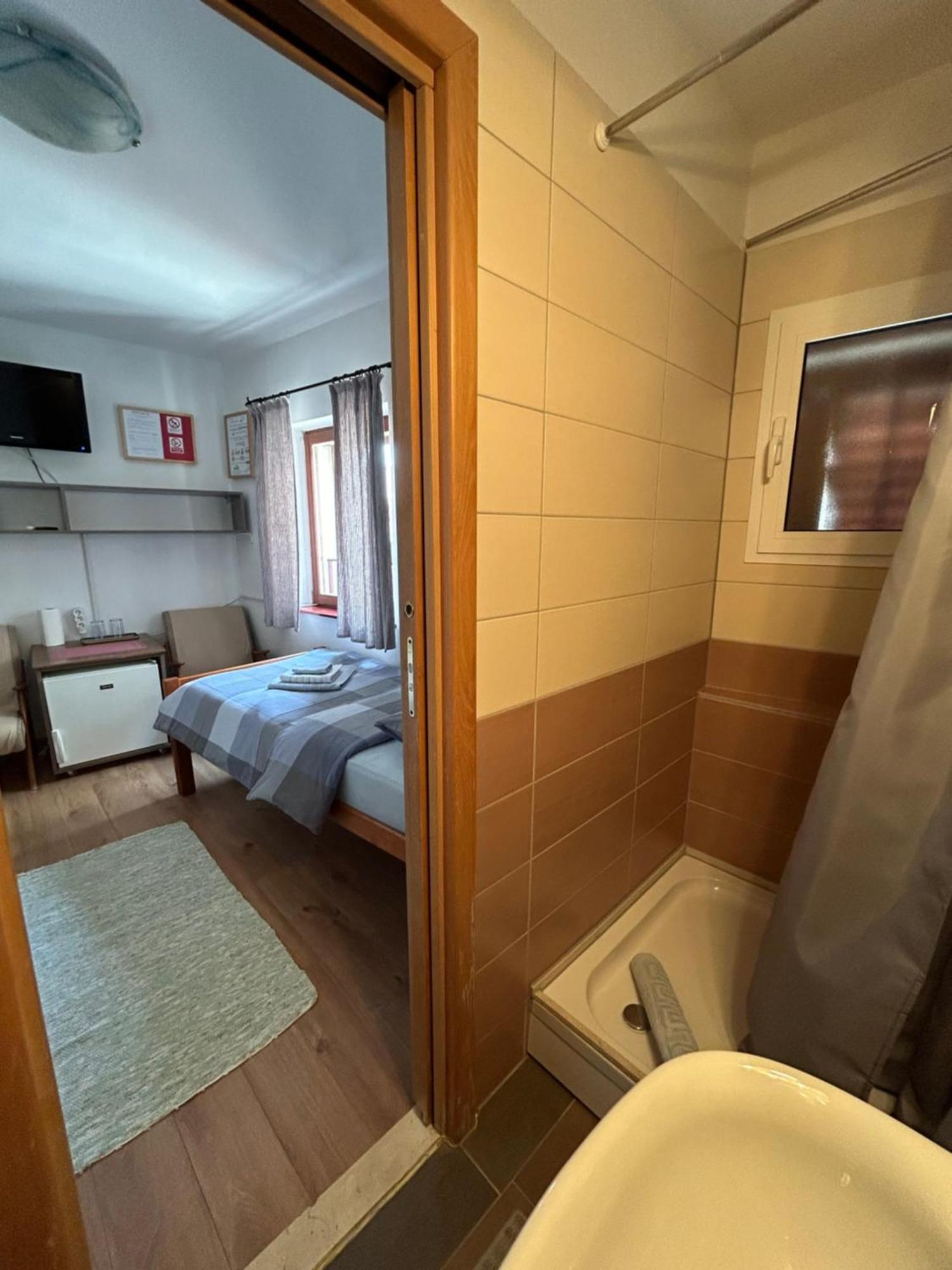 Fjaka Guest house Split